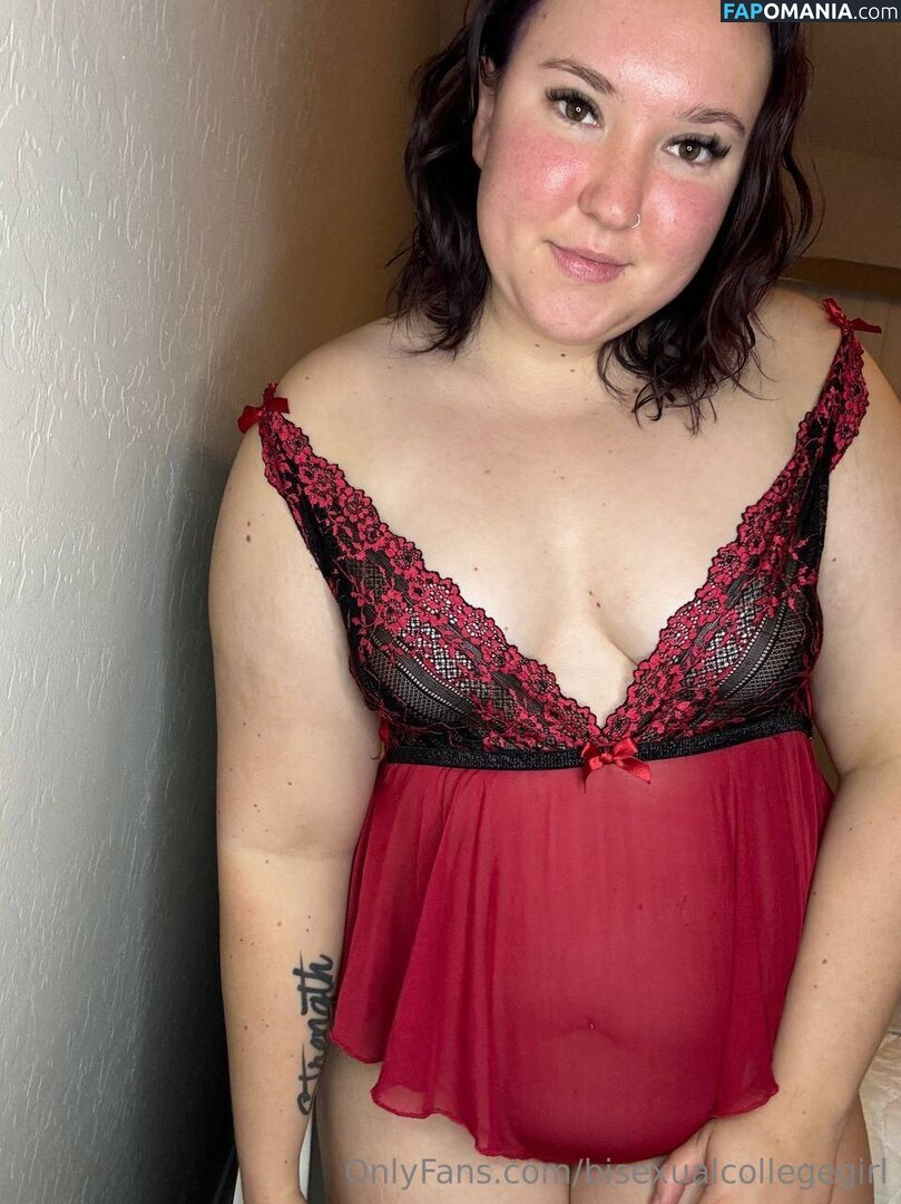 bisexualcollegegirl / rubitout Nago OnlyFans  Przeciekłe zdjęcie #16