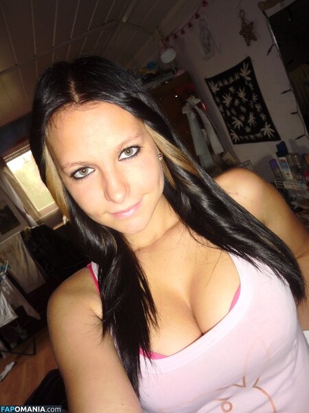 Borsod Nago OnlyFans  Przeciekłe zdjęcie #6