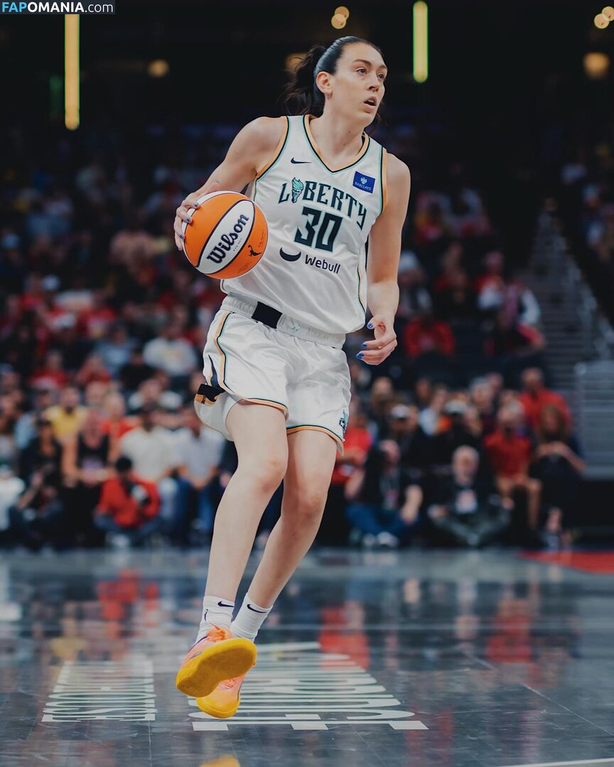 Breanna Stewart / WNBA Player / breannastewart30 Nago OnlyFans  Przeciekłe zdjęcie #3