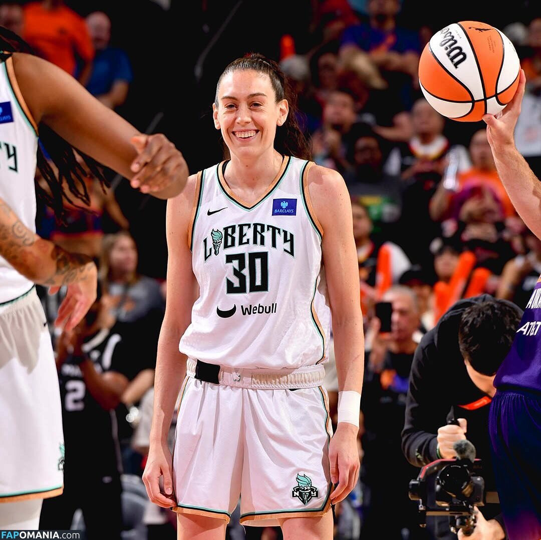 Breanna Stewart / WNBA Player / breannastewart30 Nago OnlyFans  Przeciekłe zdjęcie #19