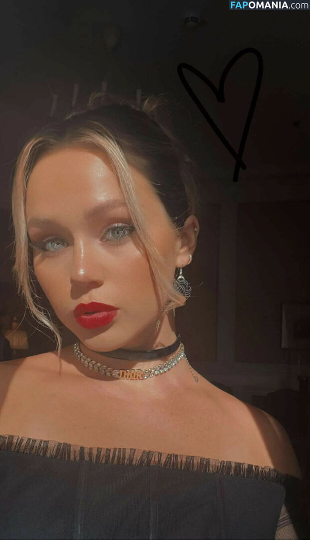 Brec Bassinger / brecbassinger Nago OnlyFans  Przeciekłe zdjęcie #10