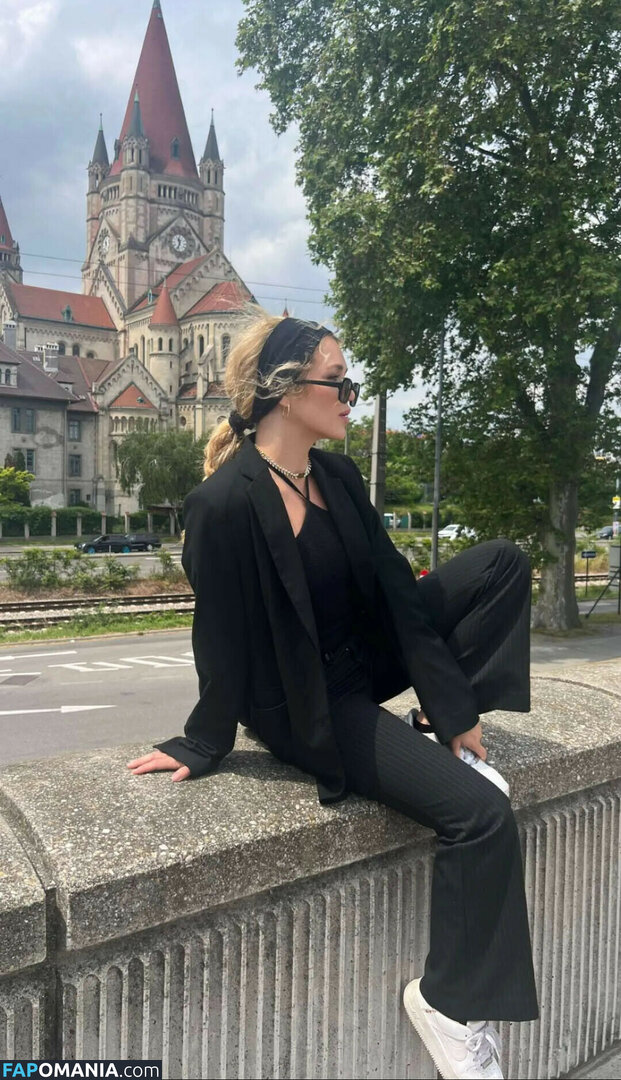 Brec Bassinger / brecbassinger Nago OnlyFans  Przeciekłe zdjęcie #15