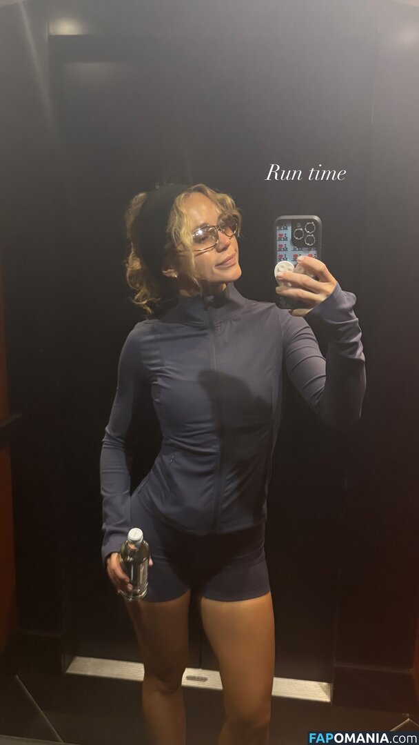 Brec Bassinger / brecbassinger Nago OnlyFans  Przeciekłe zdjęcie #262