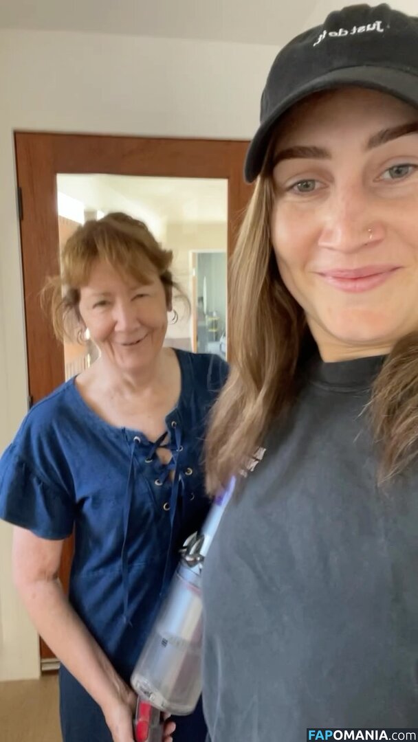 Bree Tomasel Nago OnlyFans  Przeciekłe zdjęcie #4