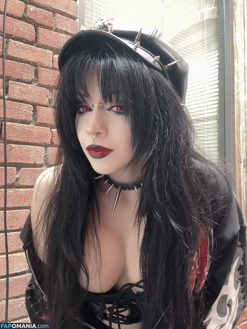 buffgothmom / xohmygoth Nago OnlyFans  Przeciekłe zdjęcie #10