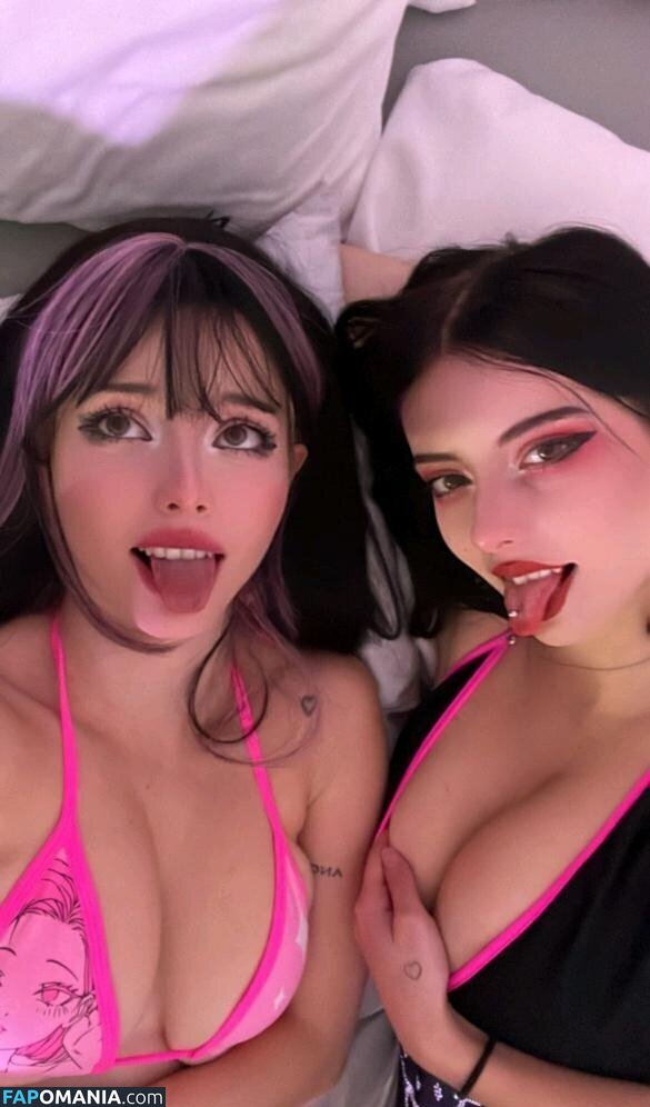 Burch Twins / juliaaburch Nago OnlyFans  Przeciekłe zdjęcie #4