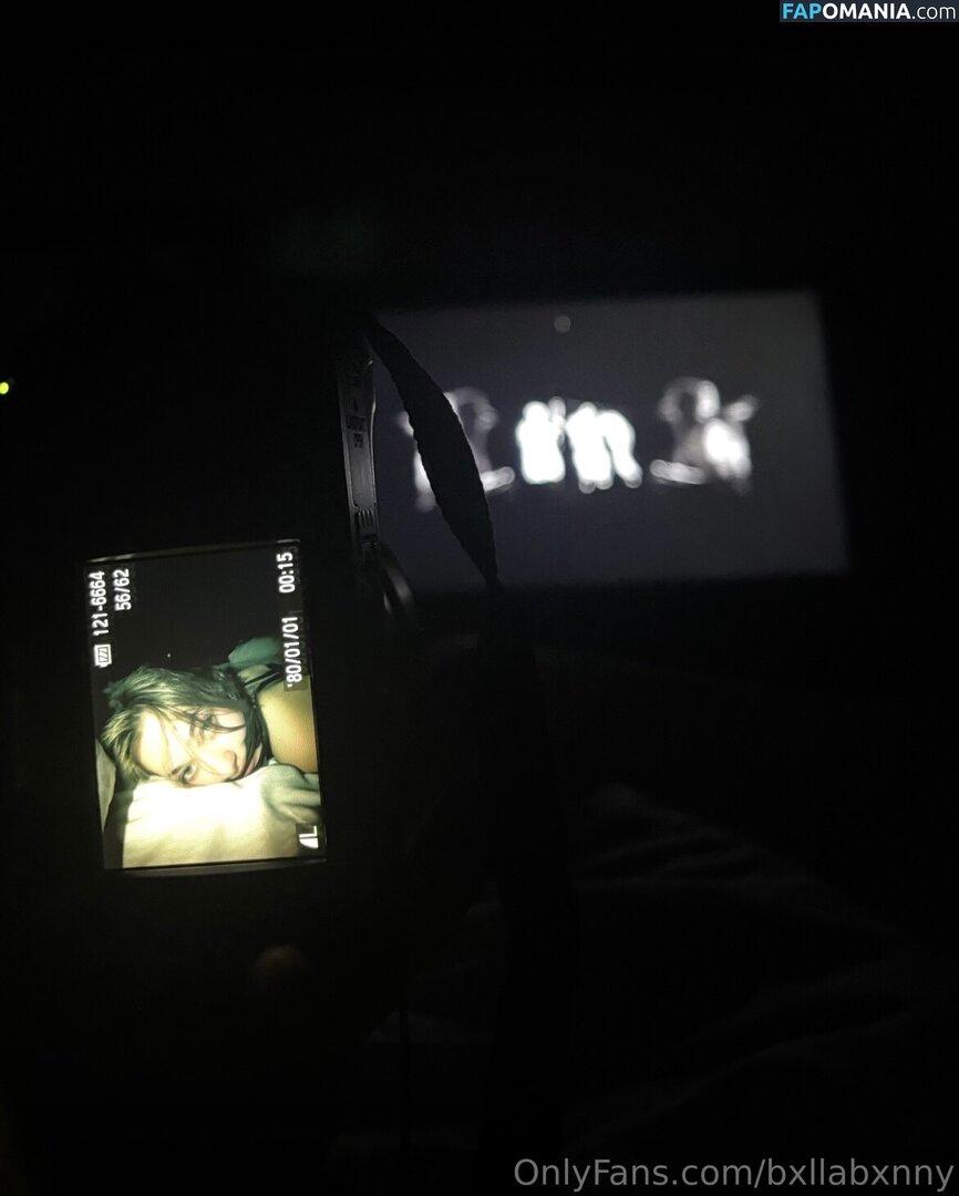 Bxllabxnny / allie_barr25 Nago OnlyFans  Przeciekłe zdjęcie #1