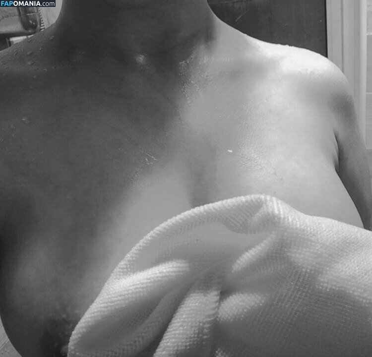 c6c4c2 / soartisticnow Nago OnlyFans  Przeciekłe zdjęcie #5