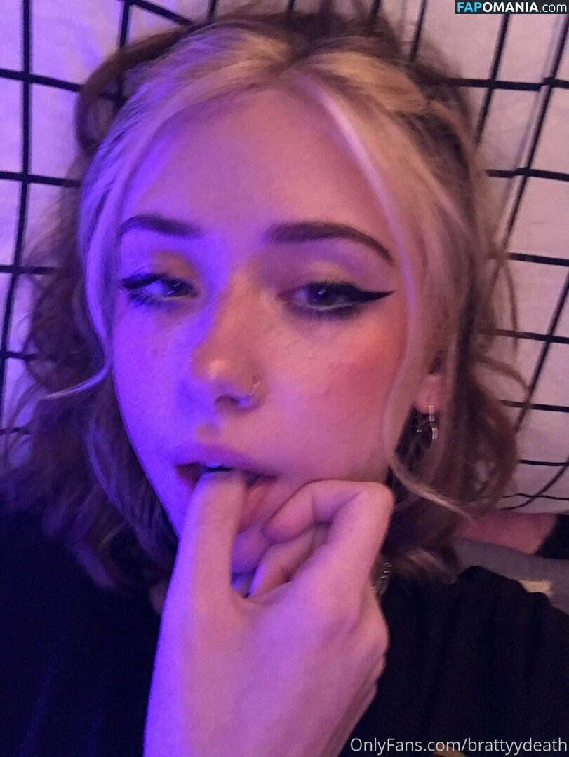 br4ttydeath / cammie / oficialcammie Nago OnlyFans  Przeciekłe zdjęcie #26