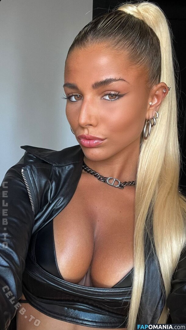 Carla Frigo / carlafrigoo2 Nago OnlyFans  Przeciekłe zdjęcie #3