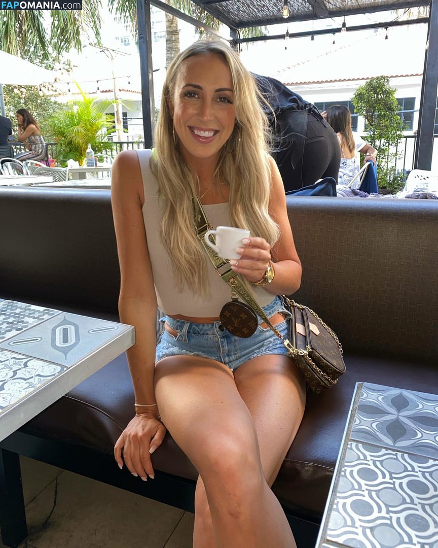 Carley Sanfilippo / carleysani Nago OnlyFans  Przeciekłe zdjęcie #2