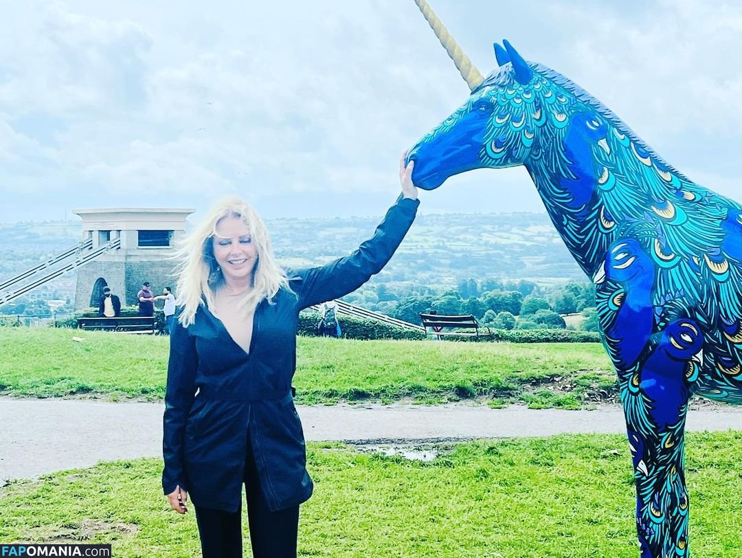 Carol Vorderman Nago OnlyFans  Przeciekłe zdjęcie #30