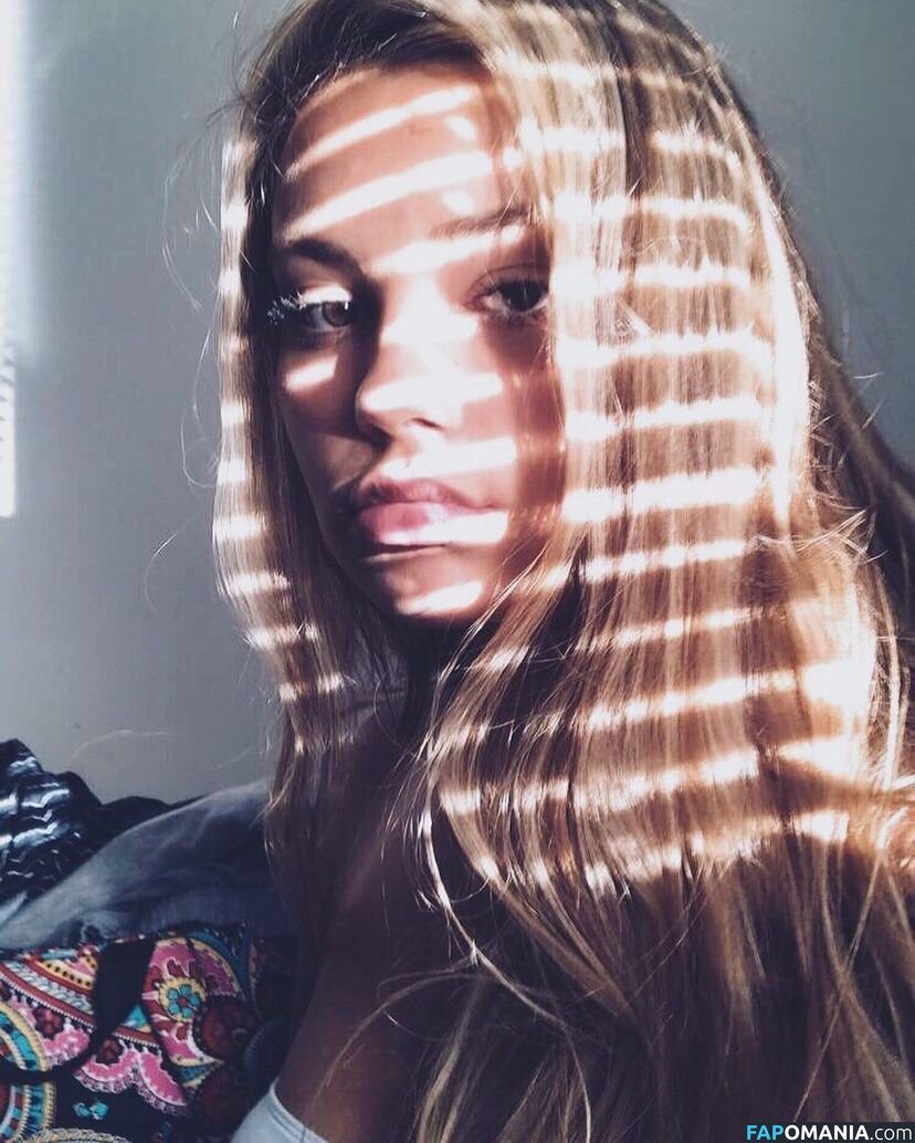 Catie Archambeau / catie.a Nago OnlyFans  Przeciekłe zdjęcie #12