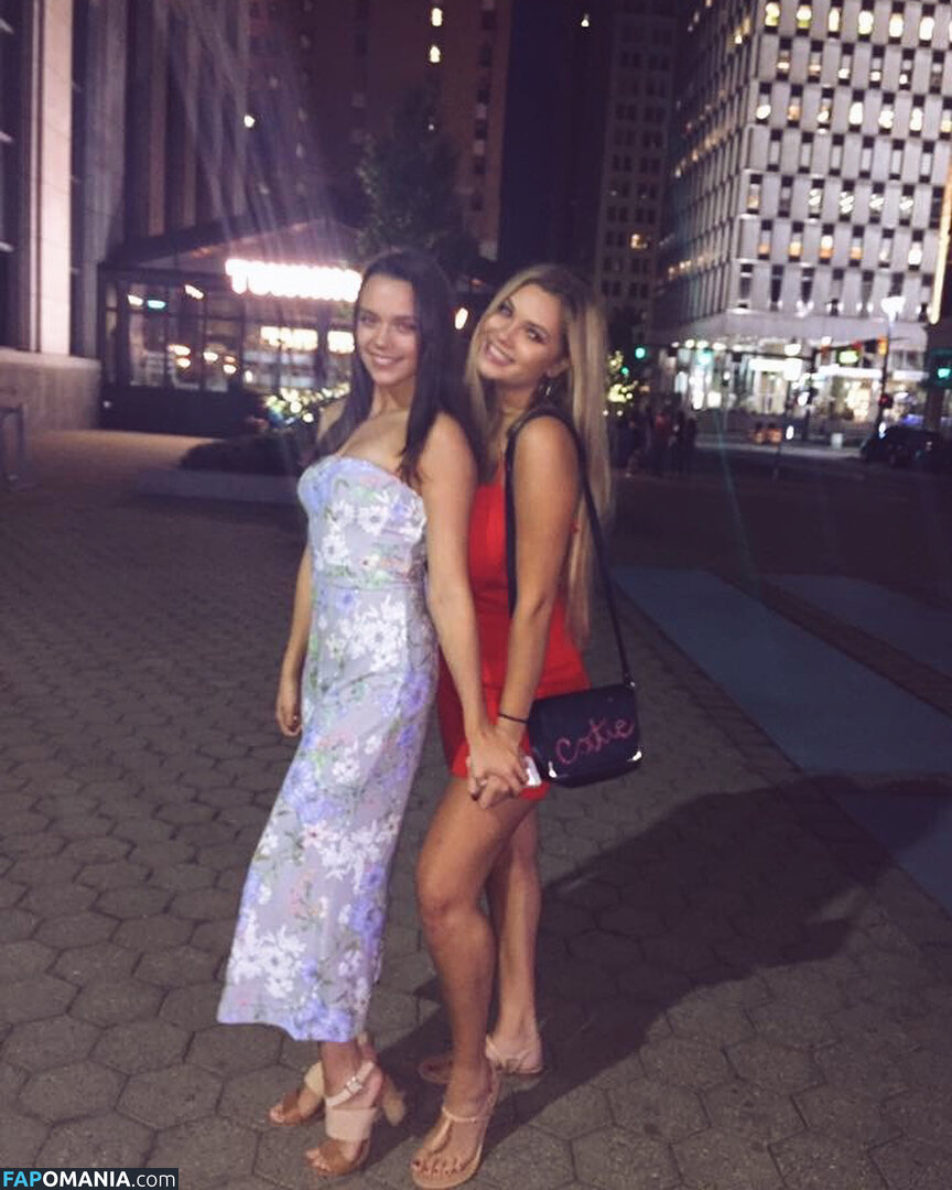 Catie Archambeau / catie.a Nago OnlyFans  Przeciekłe zdjęcie #15