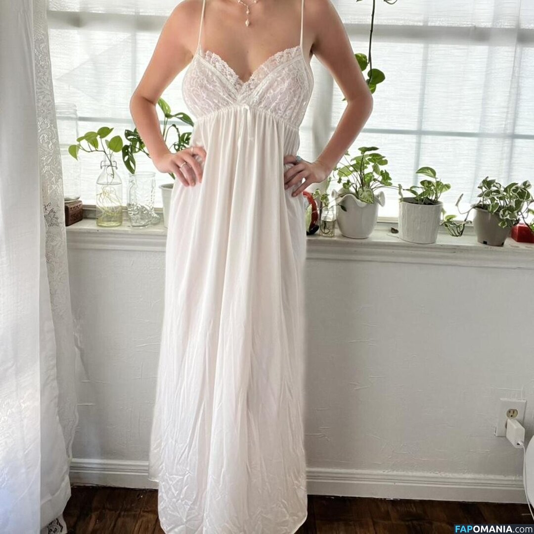 Ccelesterenee Nago OnlyFans  Przeciekłe zdjęcie #1