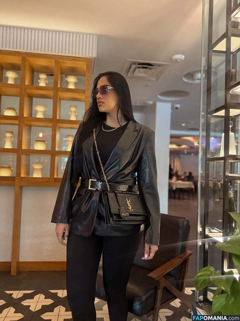 Cecilia Rossell / ceciliarossellhn Nago OnlyFans  Przeciekłe zdjęcie #17