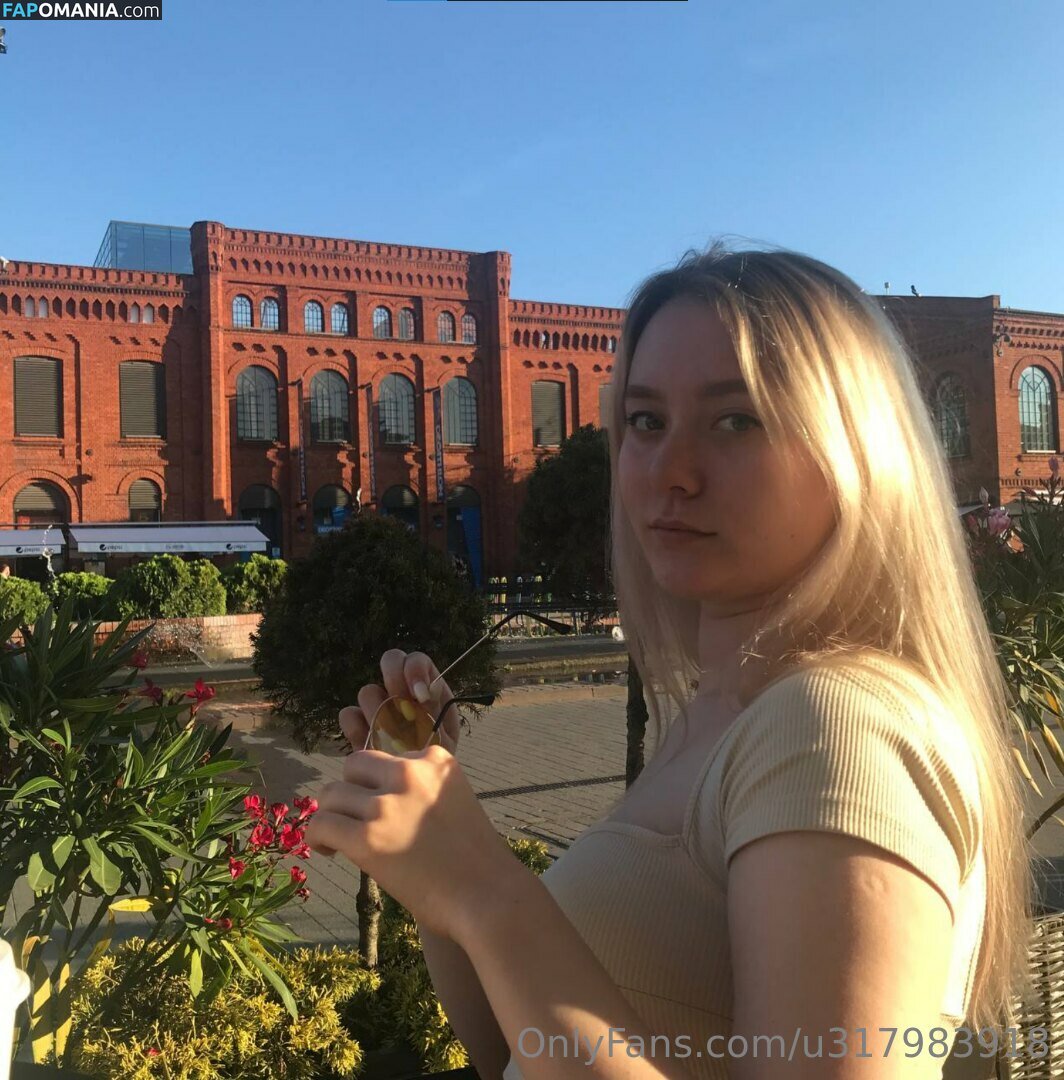 celebrity_hannah_montana Nago OnlyFans  Przeciekłe zdjęcie #9