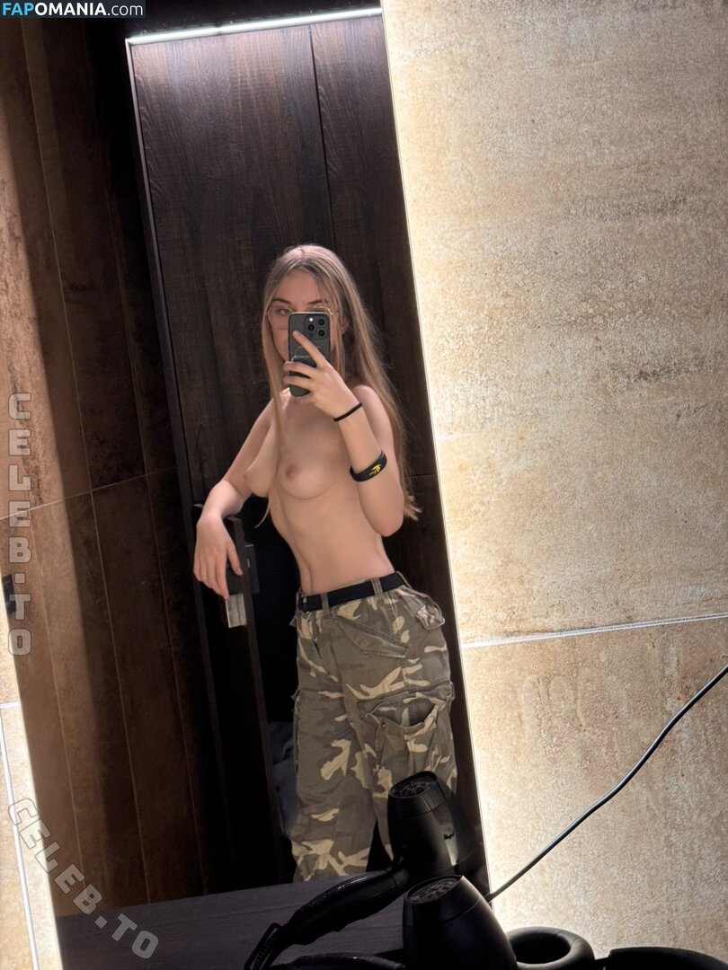 Celineiswyld / ilovee39m5 Nago OnlyFans  Przeciekłe zdjęcie #11