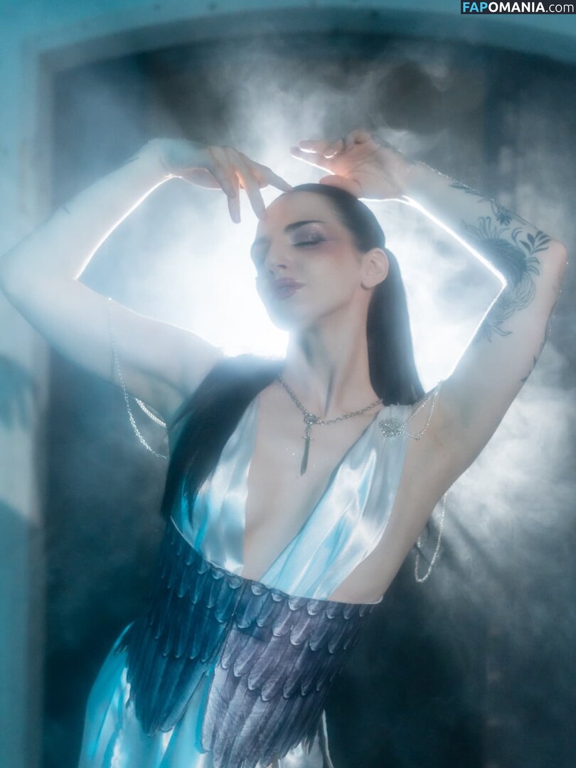 Charlotte Foxx / charlottefoxx_ Nago OnlyFans  Przeciekłe zdjęcie #4