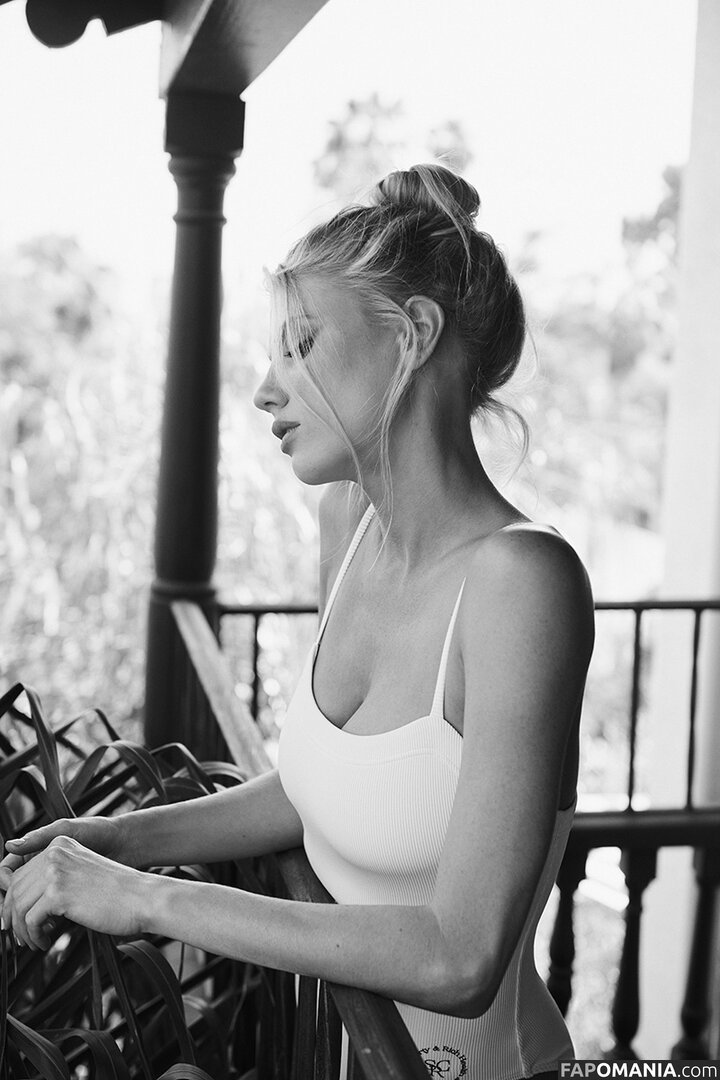 Char_mck / Charlotte McKinney / charlottemckinney Nago OnlyFans  Przeciekłe zdjęcie #555