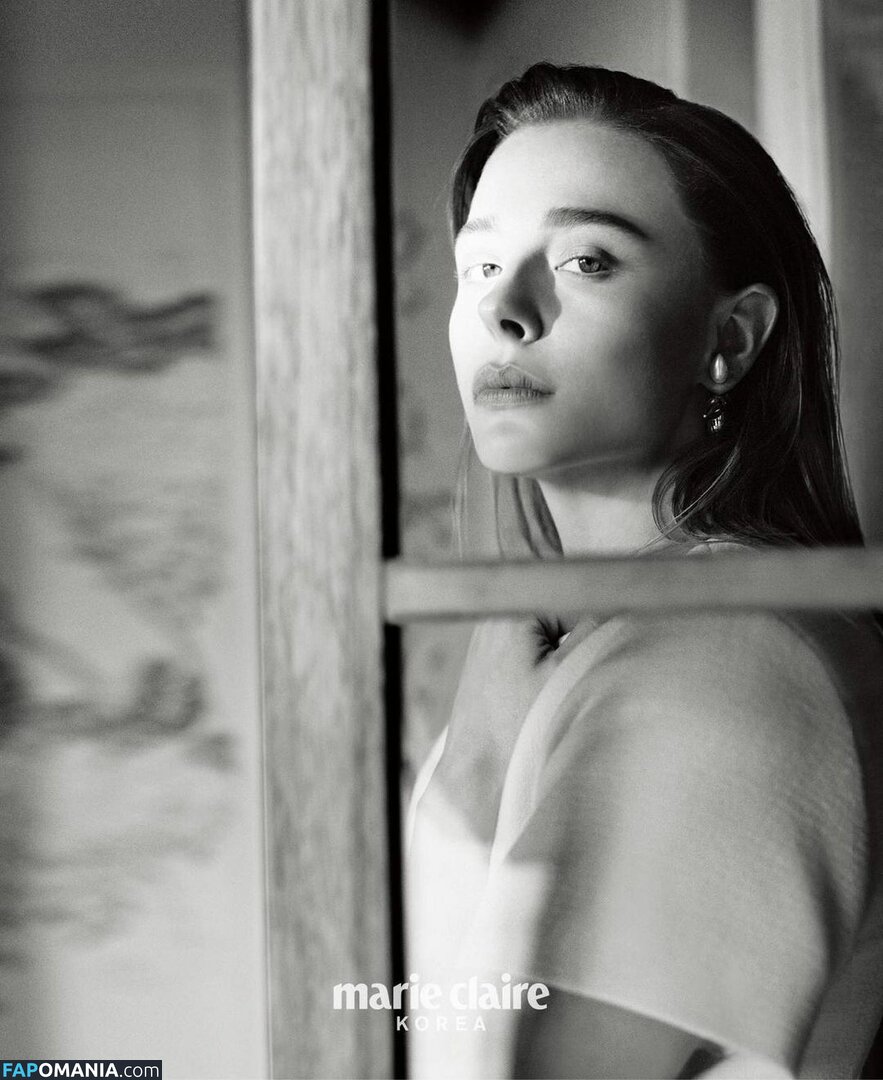 Chloë Grace Moretz / chloegmoretz / https: Nago OnlyFans  Przeciekłe zdjęcie #12