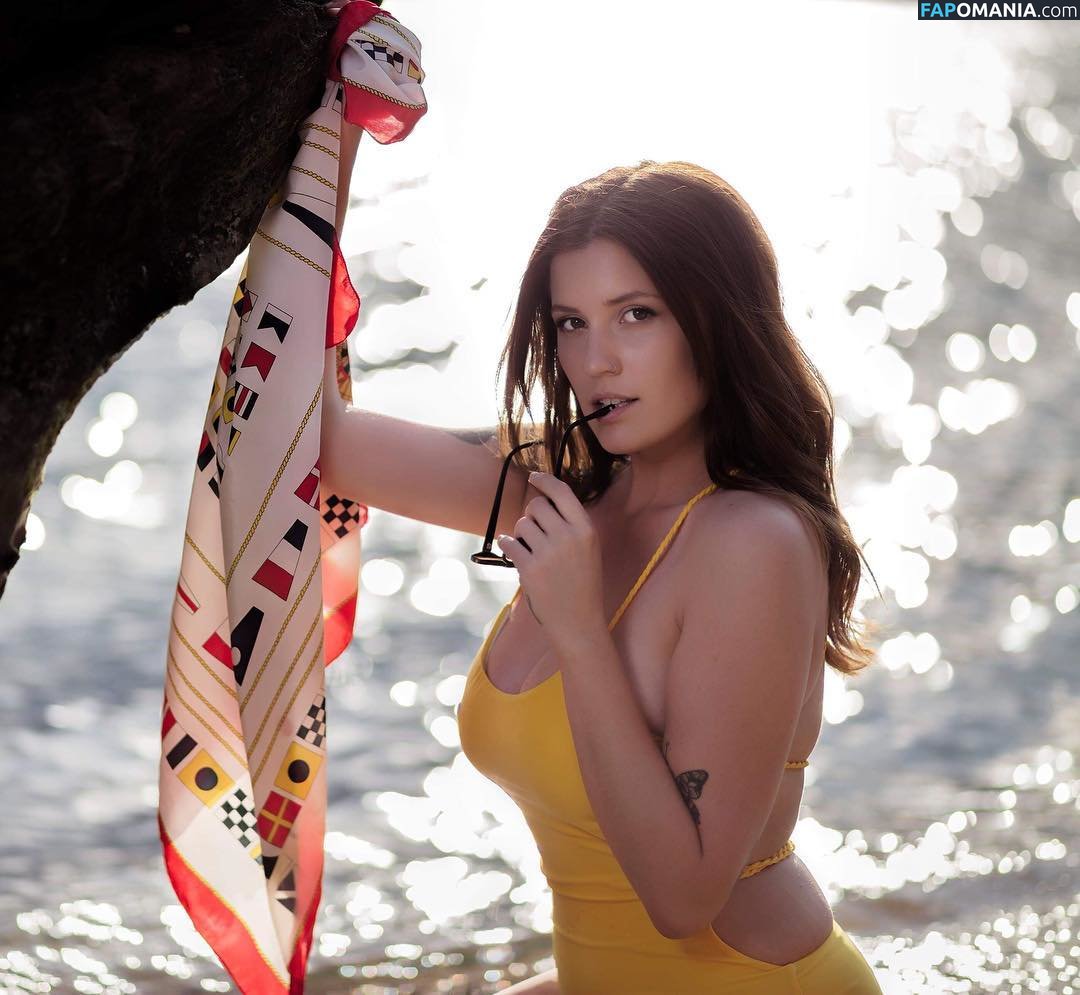 Chloe Maddren / YeahMad / chloe_maddren / chloemaddren / https: Nago OnlyFans  Przeciekłe zdjęcie #4