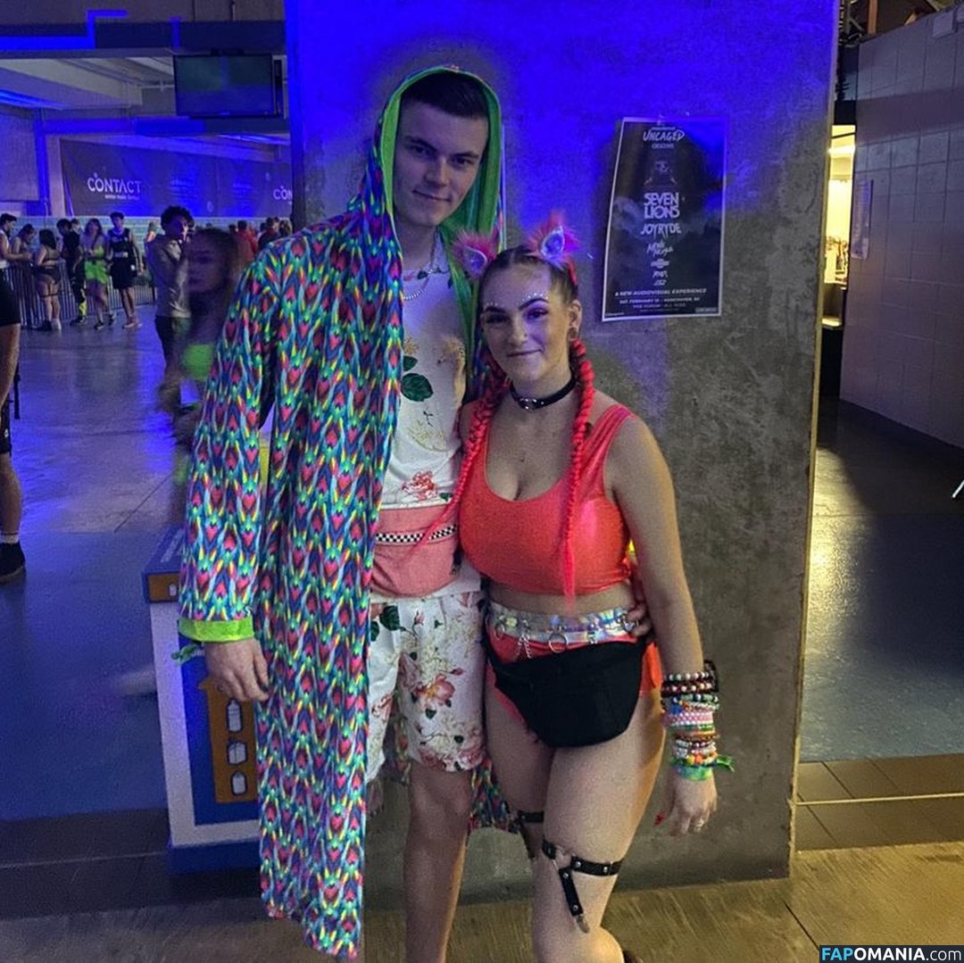 Chloe Moniz / ravemumma Nago OnlyFans  Przeciekłe zdjęcie #3