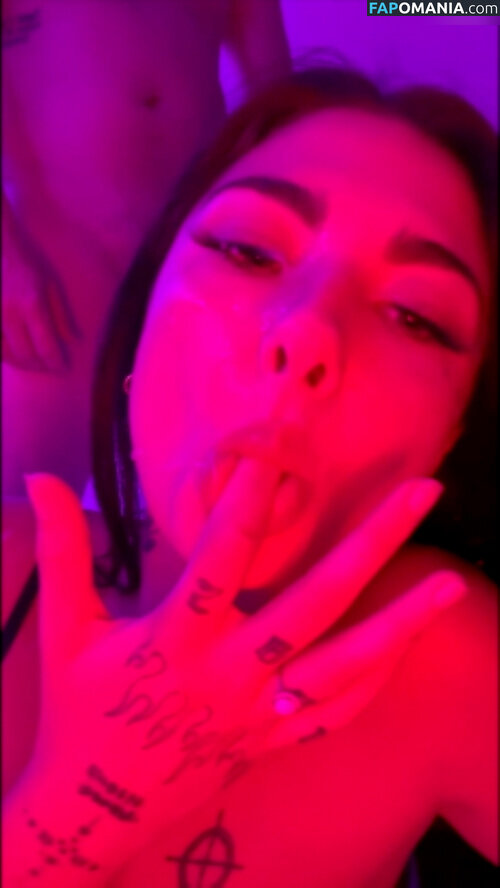 Coco Allen / Suki Sinn / cocoallenxx / sukisinnxxx Nago OnlyFans  Przeciekłe zdjęcie #1