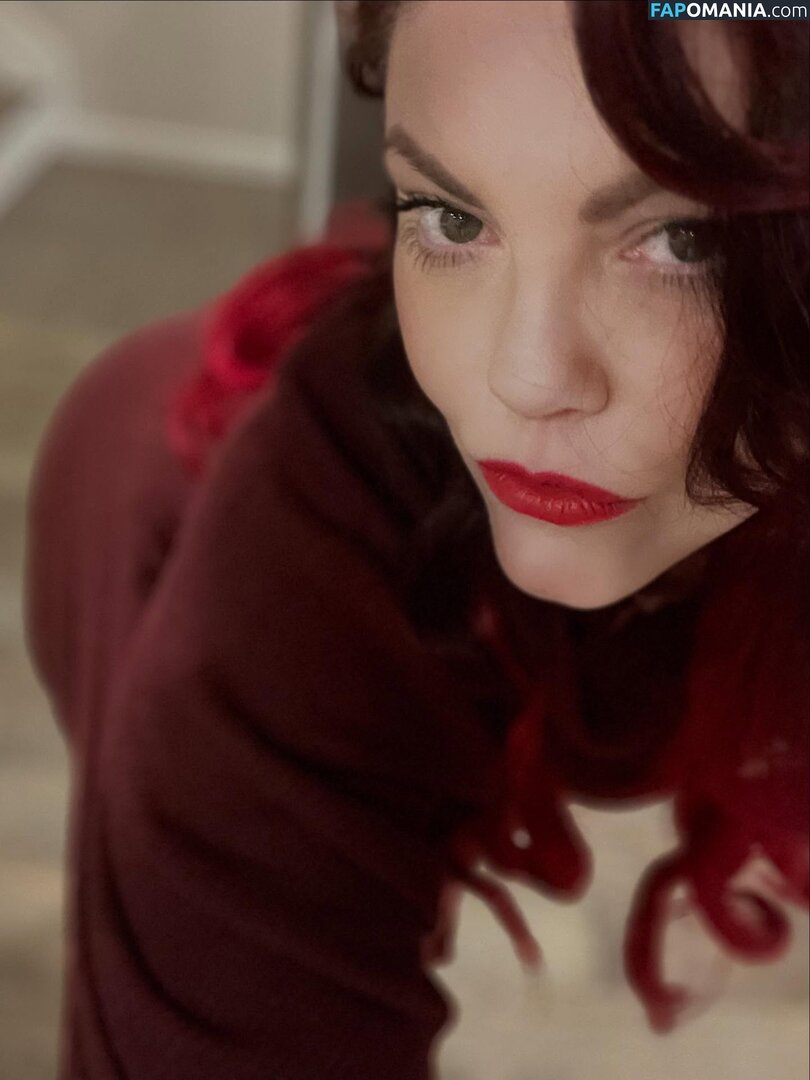 Corinne Leigh / corinneleigh / https: Nago OnlyFans  Przeciekłe zdjęcie #2