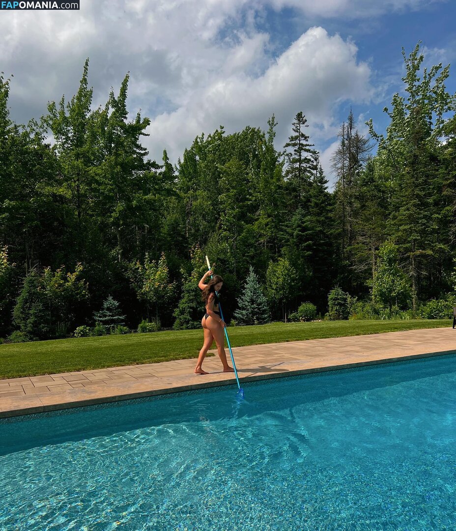 Courtney Sarault / court_sarault / courtsarault / https: Nago OnlyFans  Przeciekłe zdjęcie #15