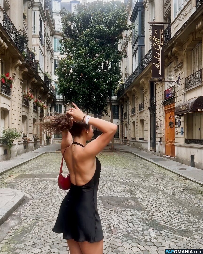 Courtney Sarault / court_sarault / courtsarault / https: Nago OnlyFans  Przeciekłe zdjęcie #25