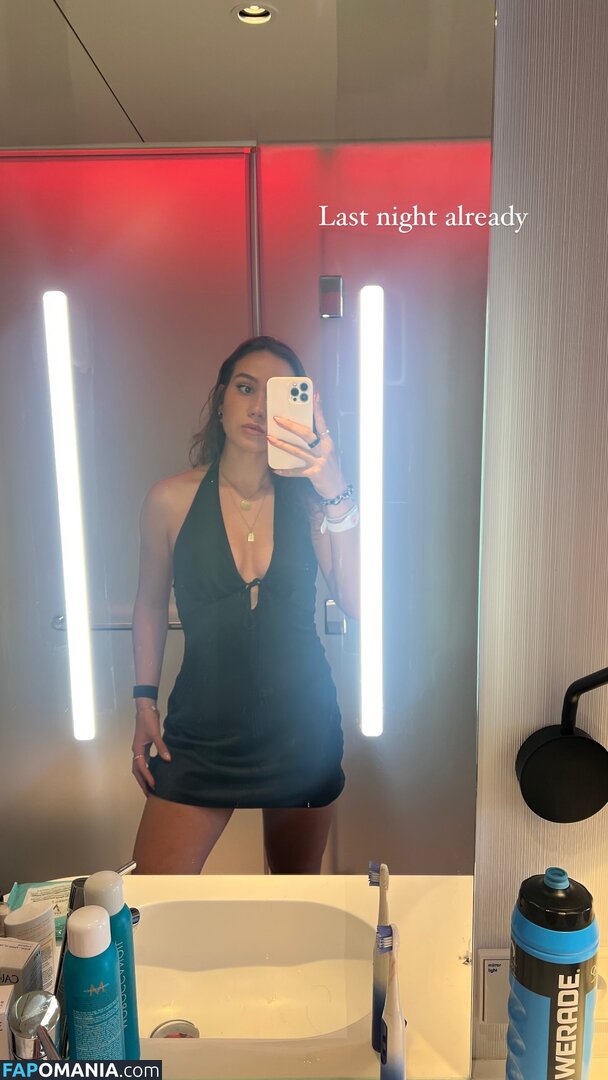 Courtney Sarault / court_sarault / courtsarault / https: Nago OnlyFans  Przeciekłe zdjęcie #29