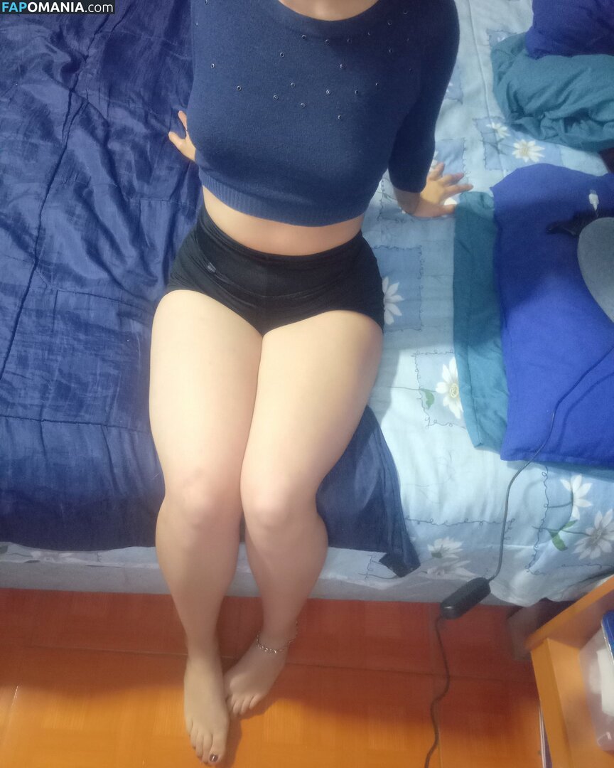 Cristina Scarlett / _Scar_Moon_ / _s_c_a_r_l_e_t_t._ / freescarlettdalton Nago OnlyFans  Przeciekłe zdjęcie #2