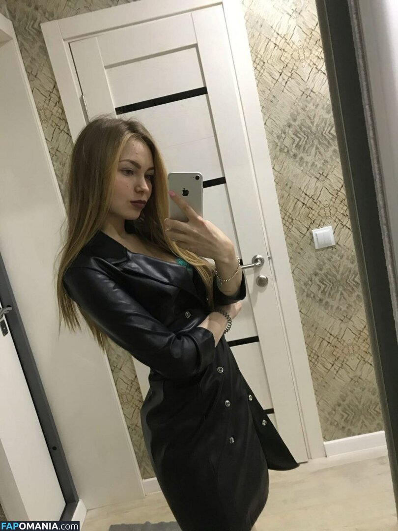 Crystallandysh Nago OnlyFans  Przeciekłe zdjęcie #7