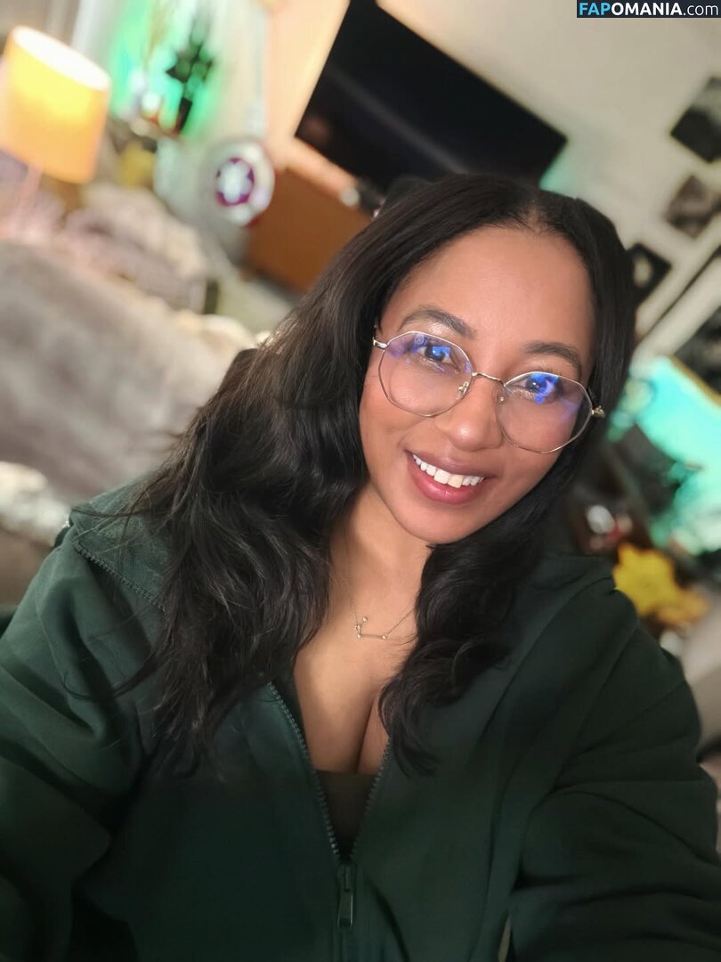 Curiousjoi / https: Nago OnlyFans  Przeciekłe zdjęcie #3