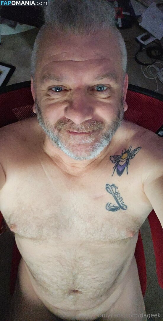 dageek / lifeofdageek Nago OnlyFans  Przeciekłe zdjęcie #2