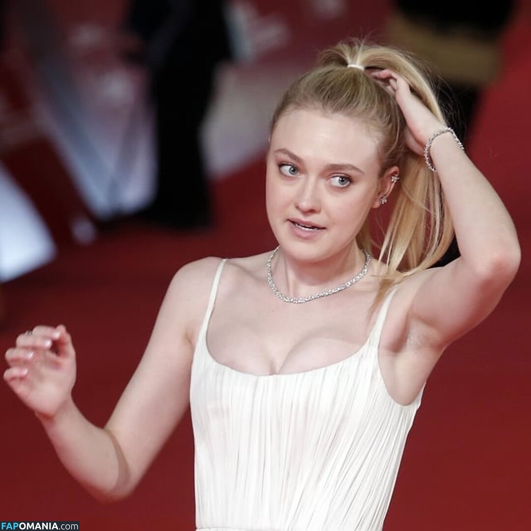 Dakota Fanning / dakotafanning Nago OnlyFans  Przeciekłe zdjęcie #21