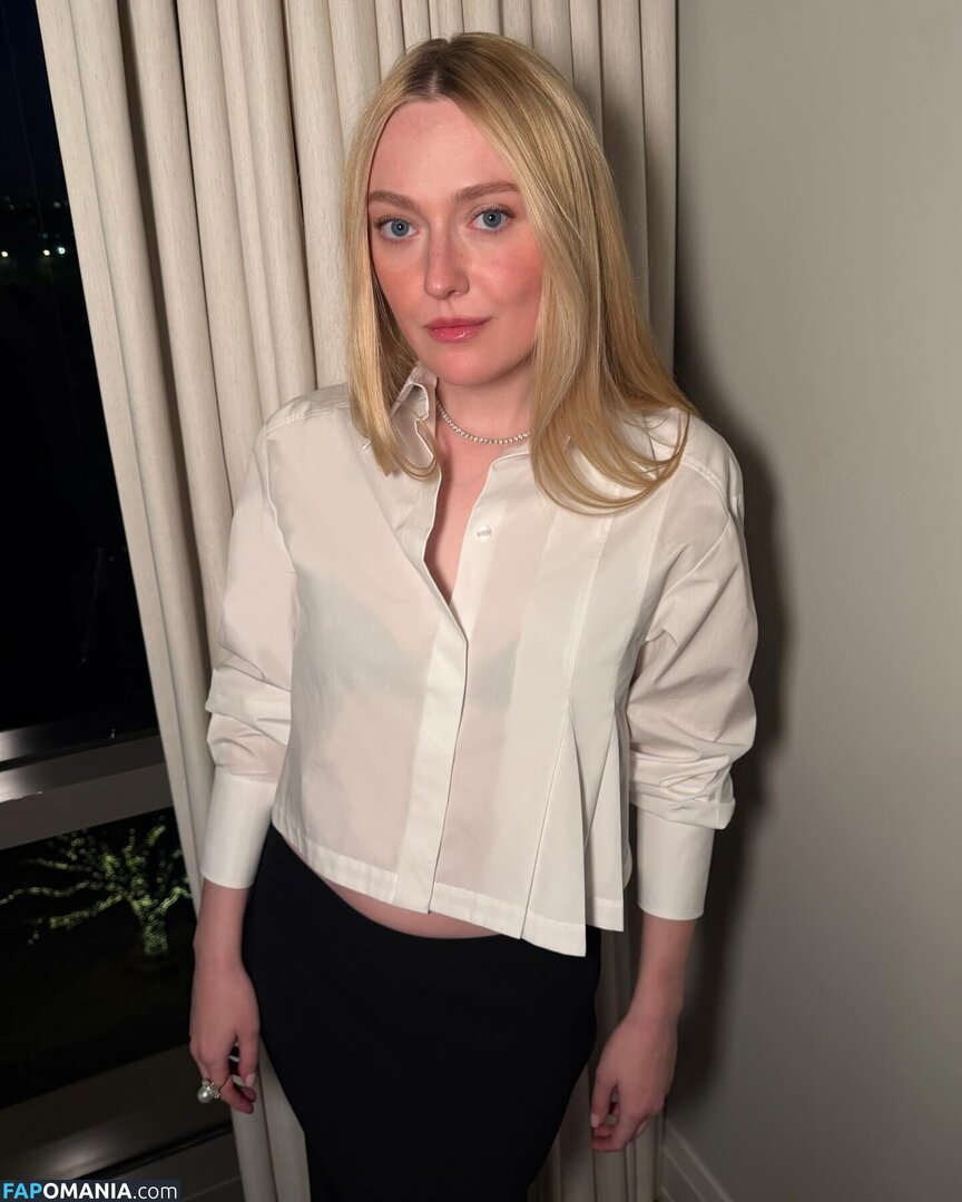 Dakota Fanning / dakotafanning Nago OnlyFans  Przeciekłe zdjęcie #272