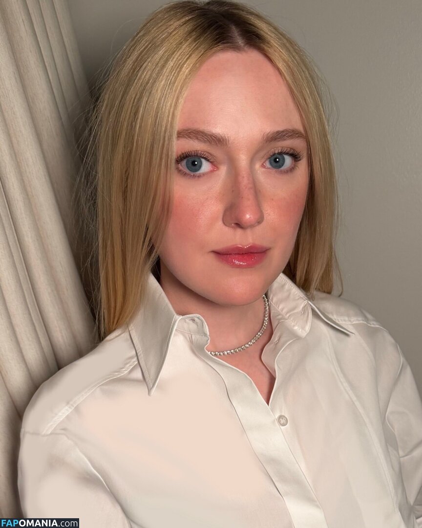 Dakota Fanning / dakotafanning Nago OnlyFans  Przeciekłe zdjęcie #275