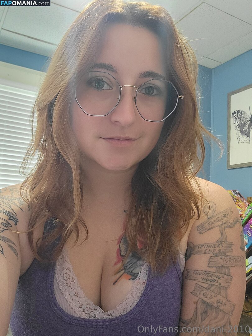 dani-2010 / dani_j2010 Nago OnlyFans  Przeciekłe zdjęcie #6