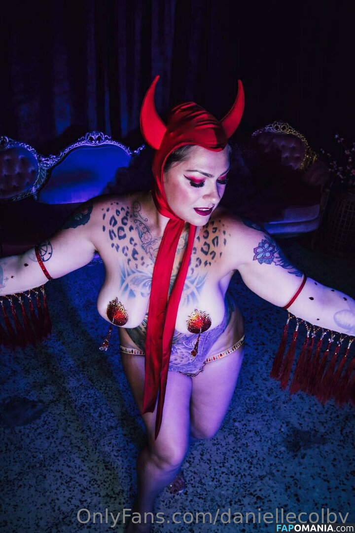 Danielle Colby Nago Przeciekłe zdjęcie #67