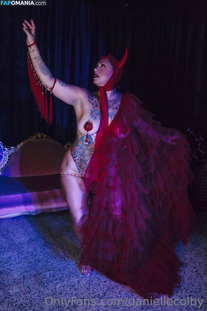 Danielle Colby Nago Przeciekłe zdjęcie #68
