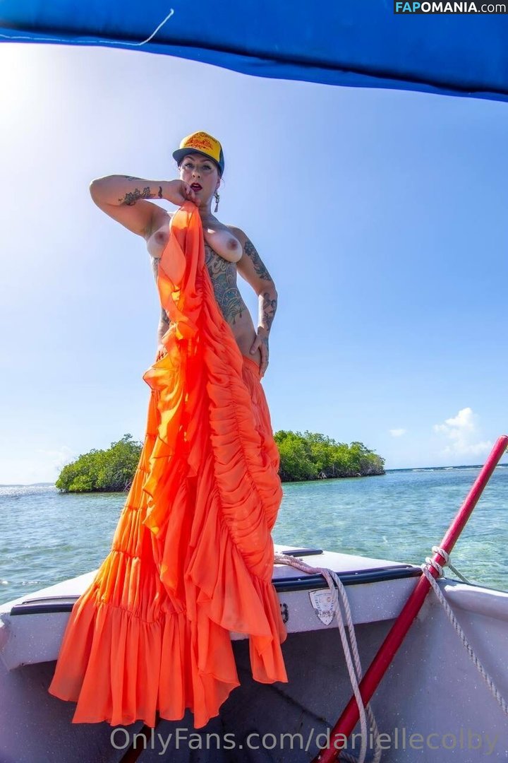 Danielle Colby Nago Przeciekłe zdjęcie #98