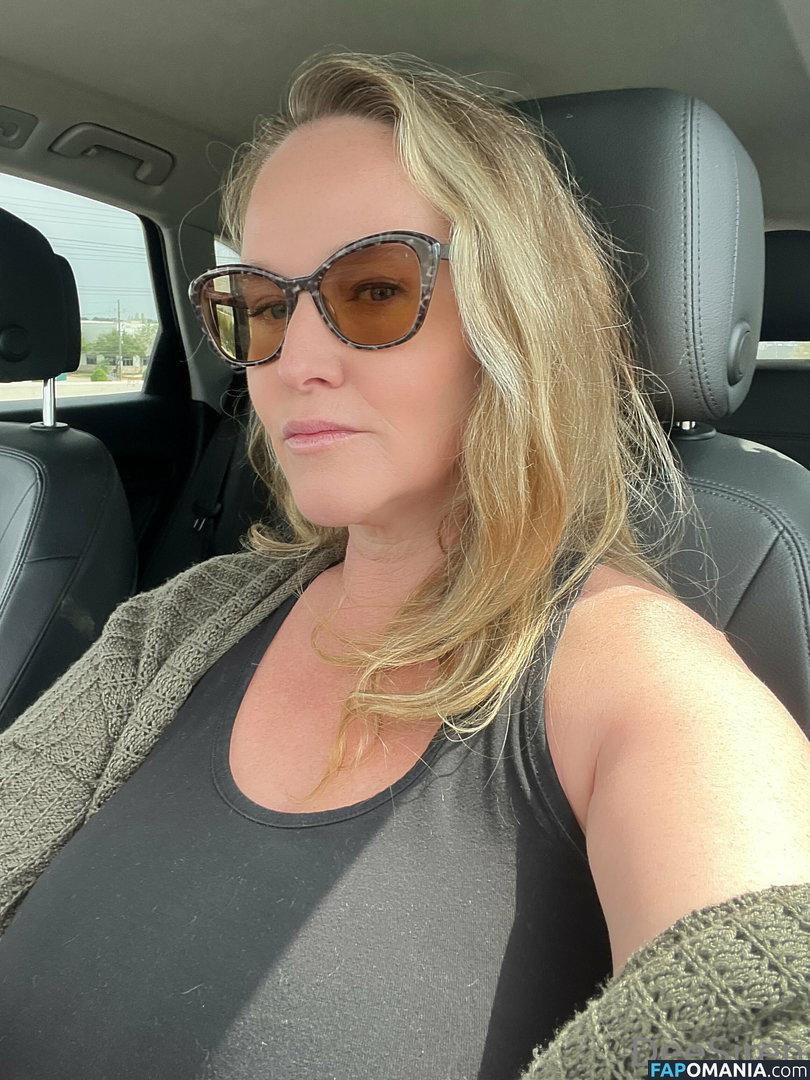 deesiren Nago OnlyFans  Przeciekłe zdjęcie #2