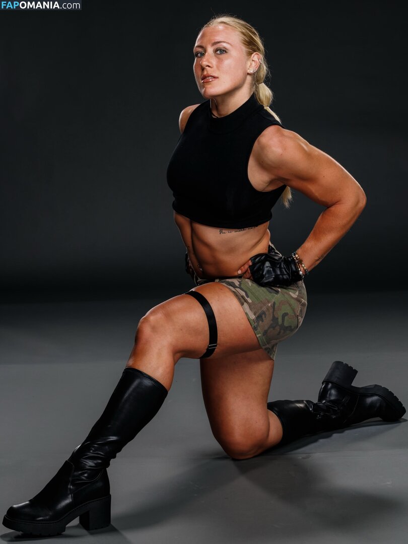 Delia Schweizer / delia.schweizer Nago OnlyFans  Przeciekłe zdjęcie #2