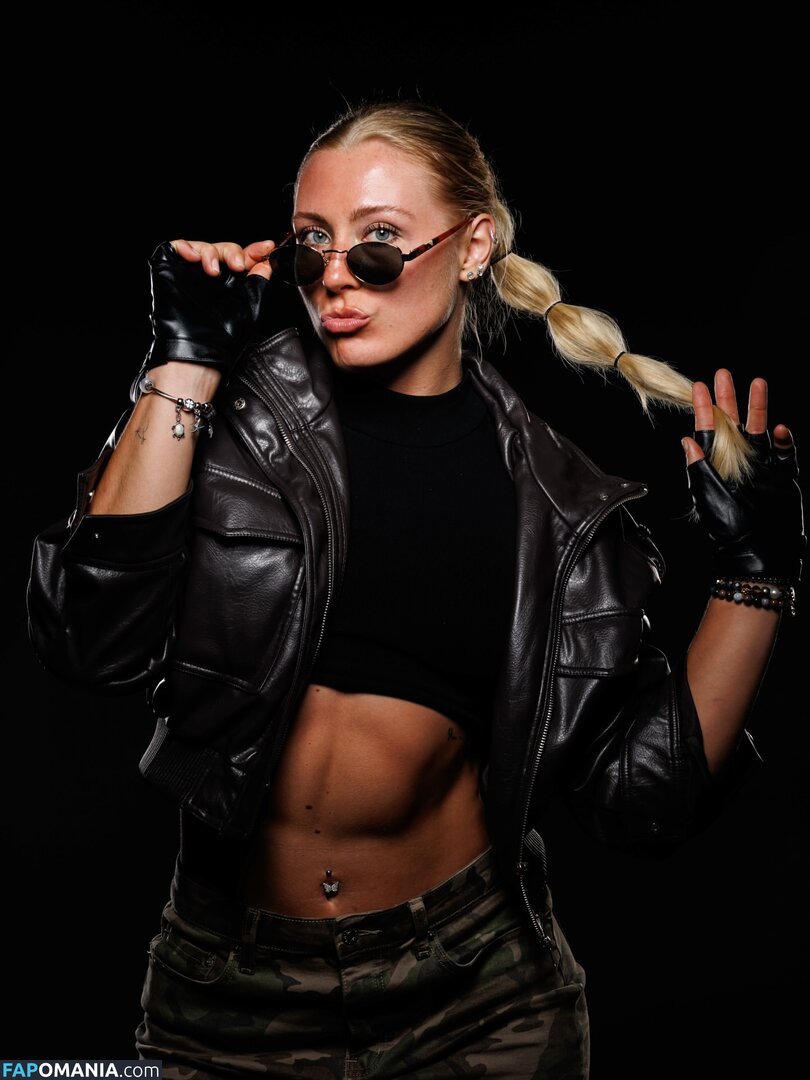 Delia Schweizer / delia.schweizer Nago OnlyFans  Przeciekłe zdjęcie #5