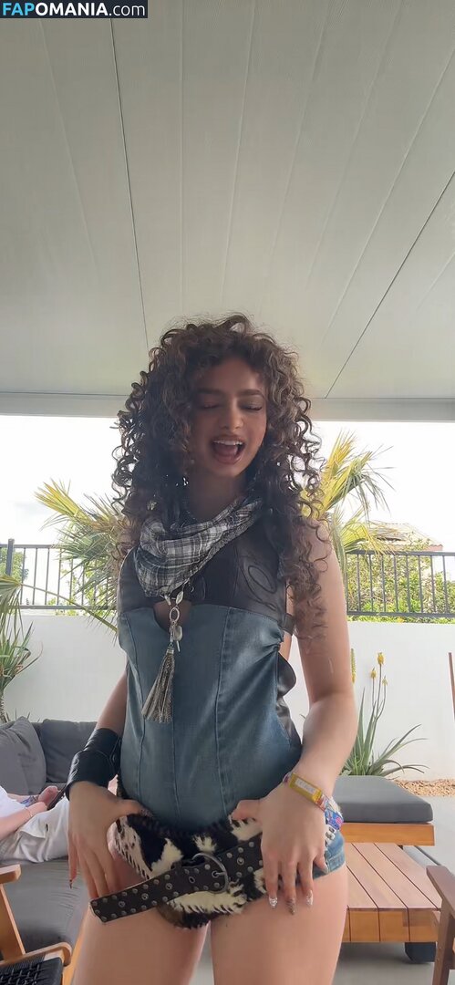 Demitra Kalogeras / demitrakalogeras Nago OnlyFans  Przeciekłe zdjęcie #23