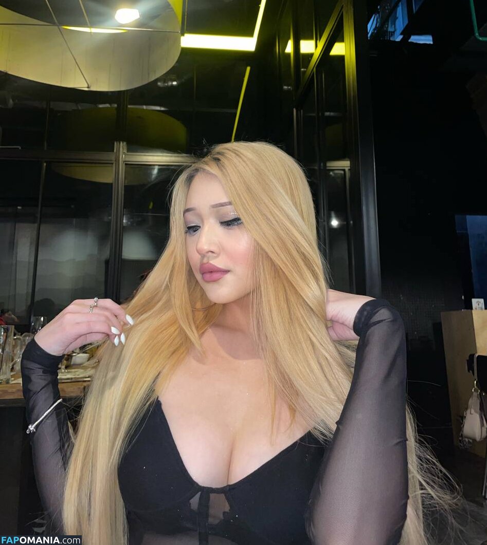 daenerystargaryenqueen / didaenerys Nago OnlyFans  Przeciekłe zdjęcie #6