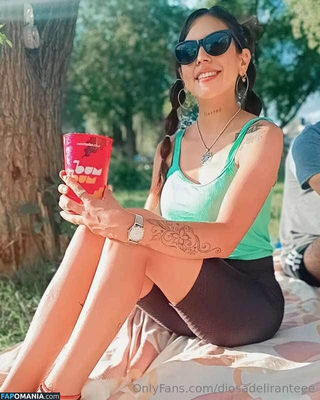 Tefii / diosadeliranteee Nago OnlyFans  Przeciekłe zdjęcie #2