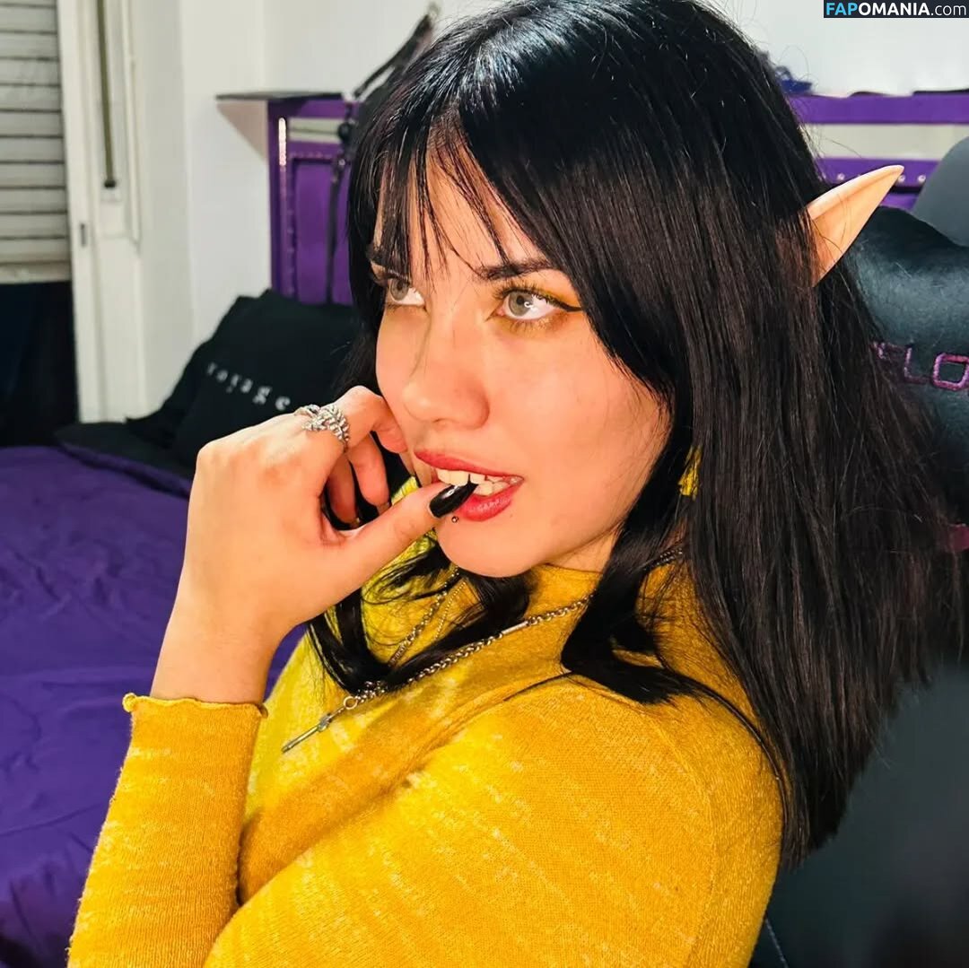 dissasterology / jxpter / lennamoon Nago OnlyFans  Przeciekłe zdjęcie #2